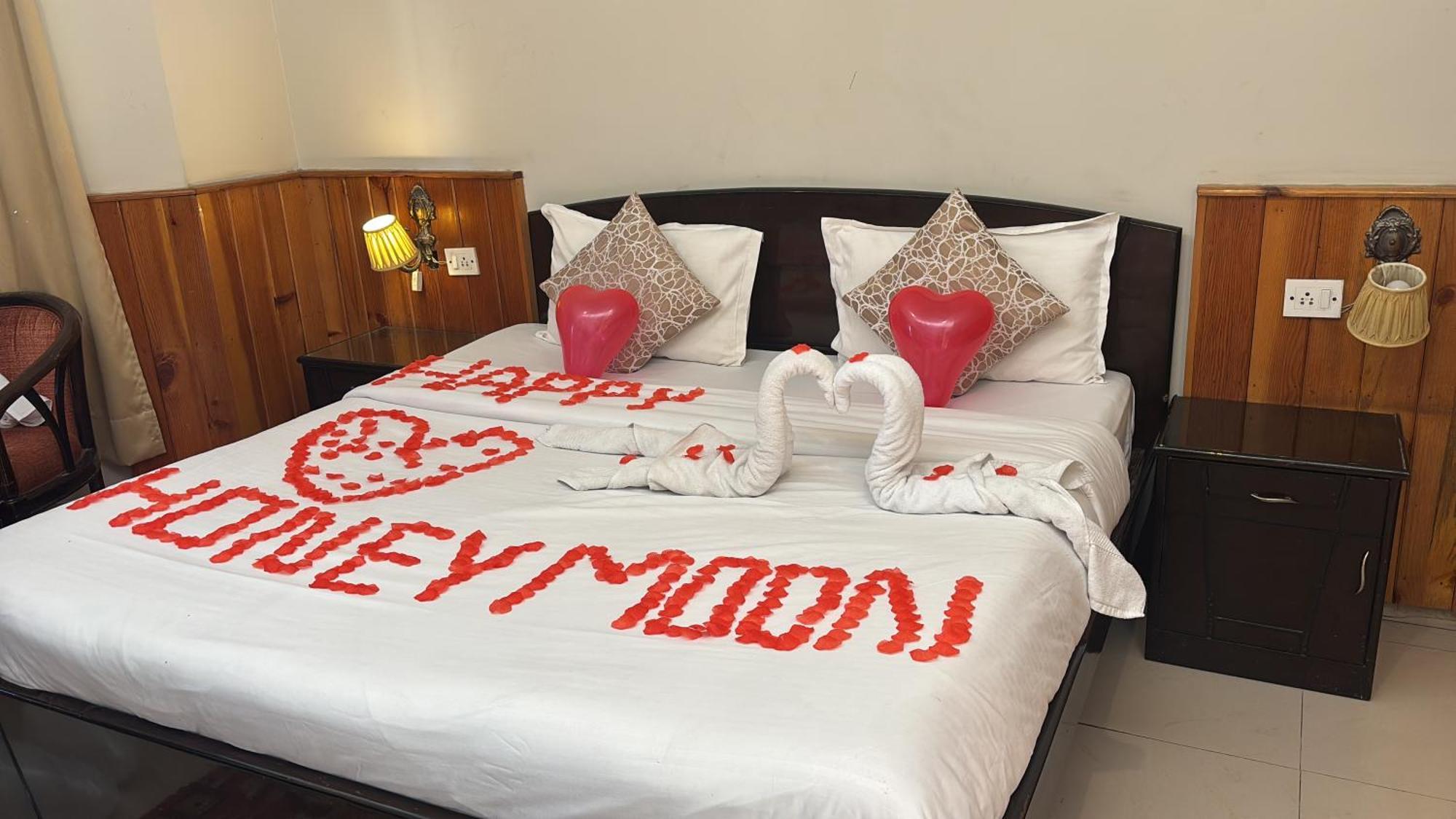 Ivy The Boutique Hotel Near Neem Karoli Temple Nainital Eksteriør billede