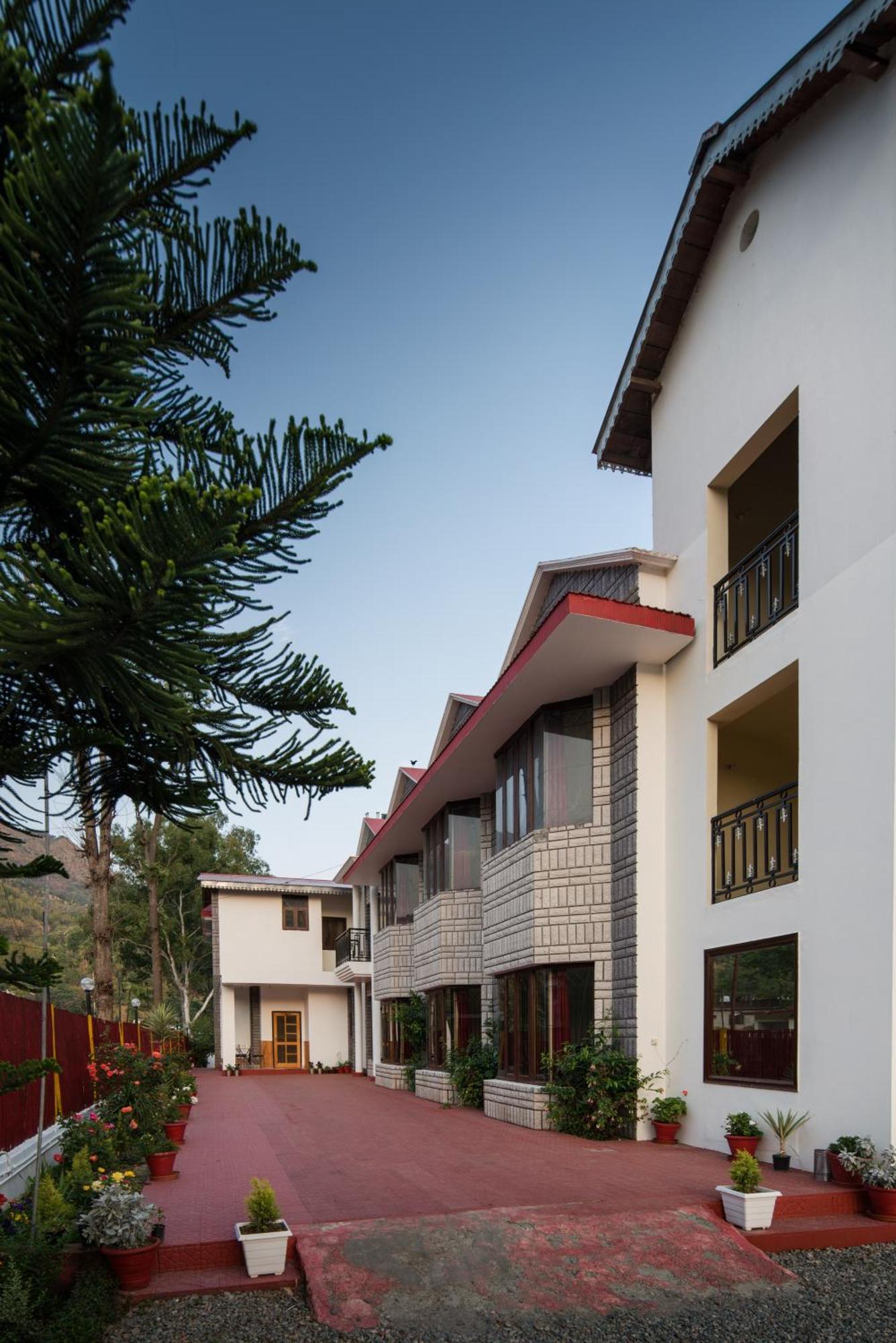 Ivy The Boutique Hotel Near Neem Karoli Temple Nainital Eksteriør billede