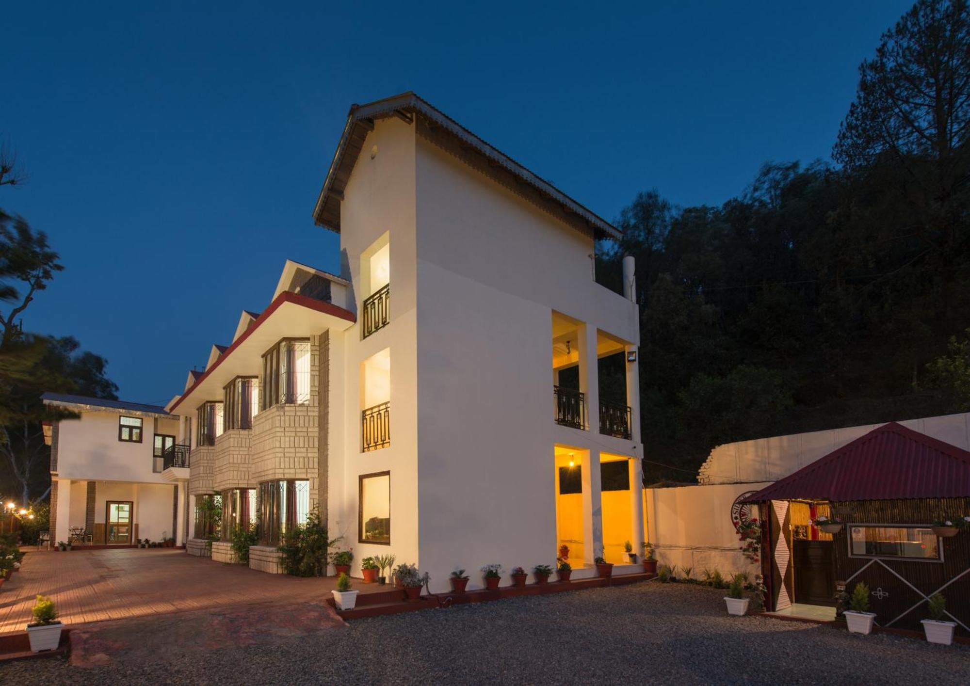 Ivy The Boutique Hotel Near Neem Karoli Temple Nainital Eksteriør billede